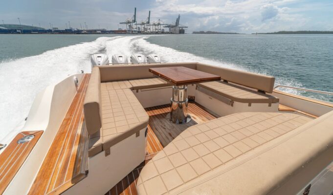 Boats Upholstery in Miami for Glamorous Comfort and Elegant Luxury Boats upholstery